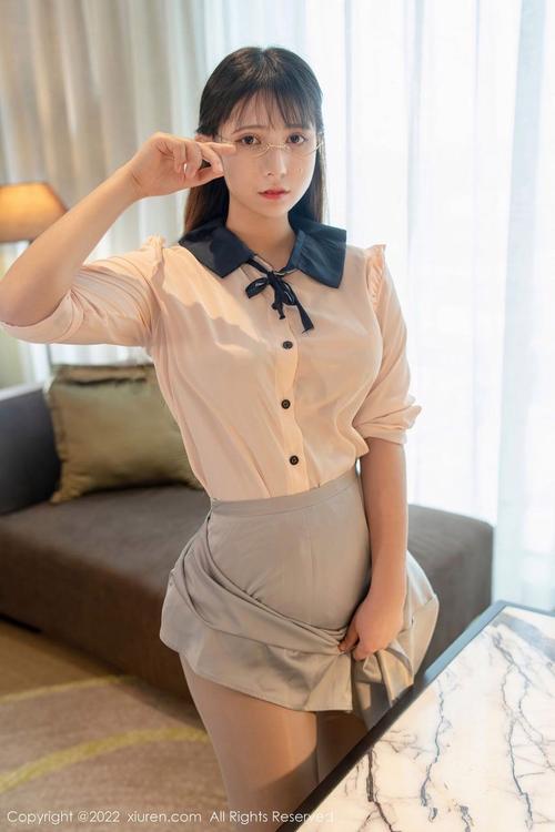 少妇丝袜av的相关介绍