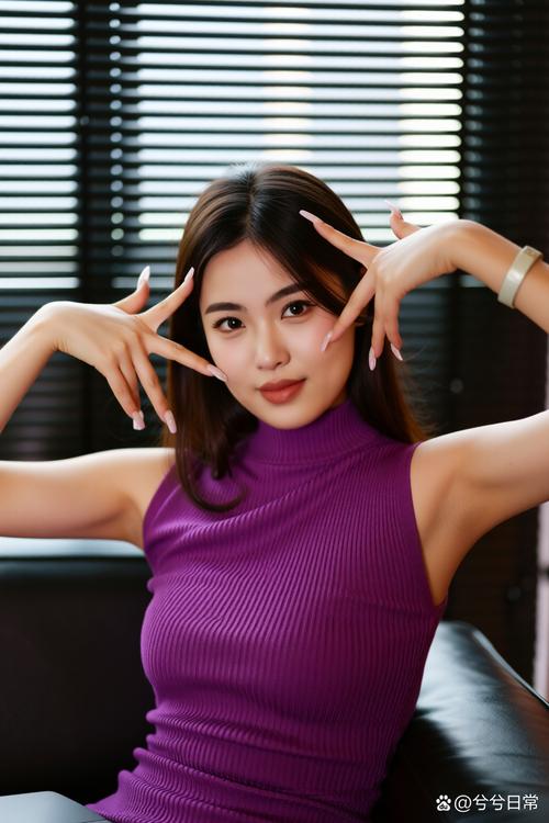 av黑丝美女在线观看的相关介绍