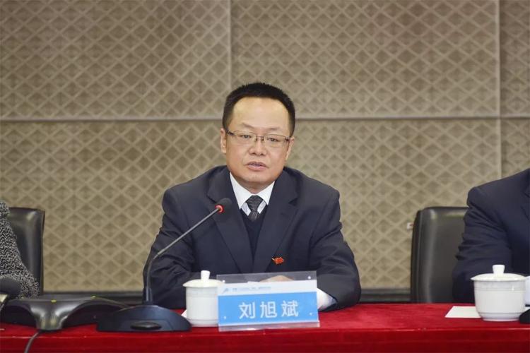 黑丝av电影的相关介绍