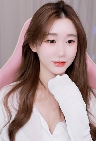 中文熟妇av的相关介绍