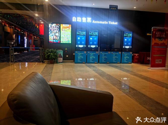 一边亲一边摸一边脱一边添的相关介绍