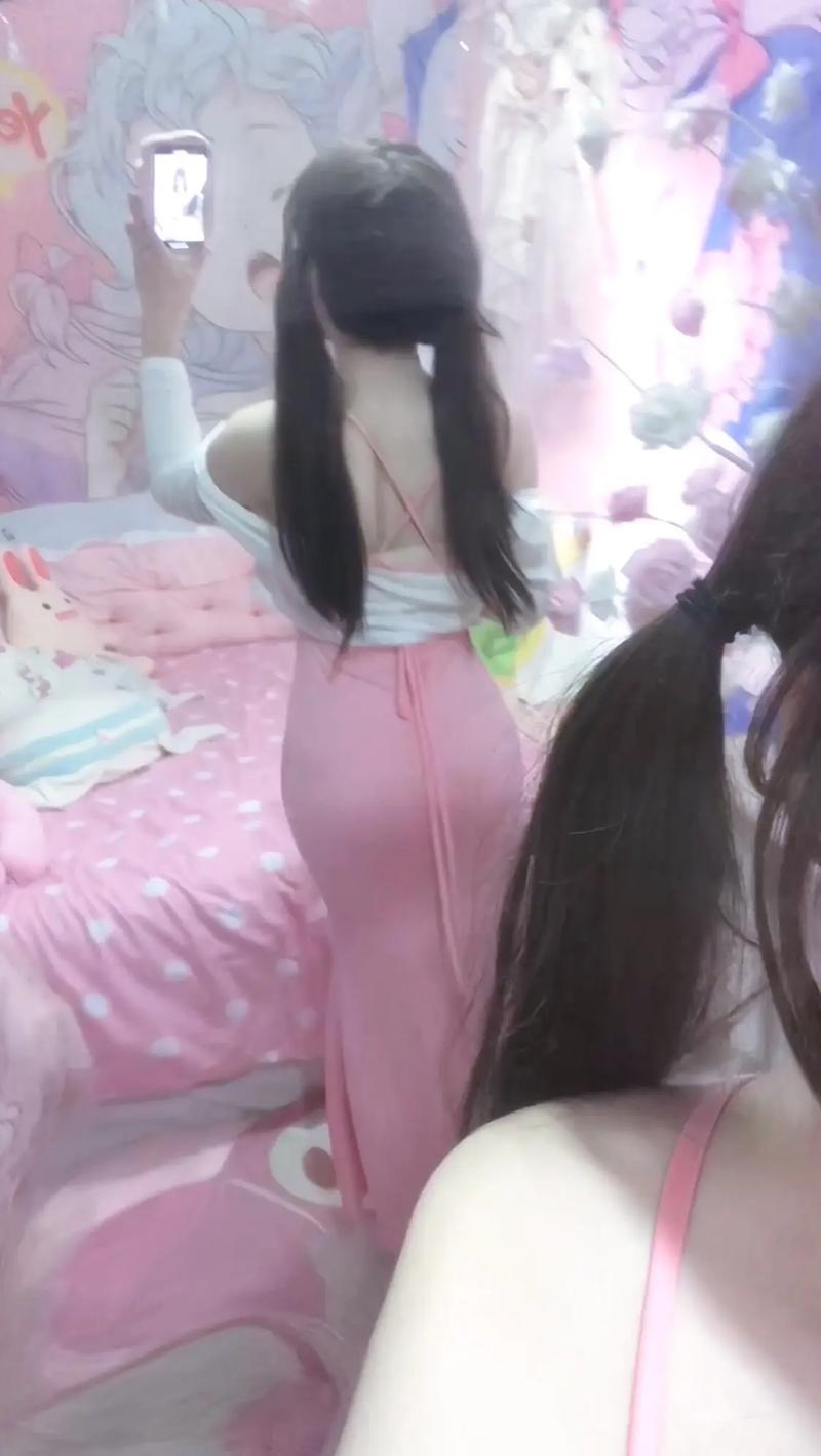 亚洲18禁在线播放的相关介绍