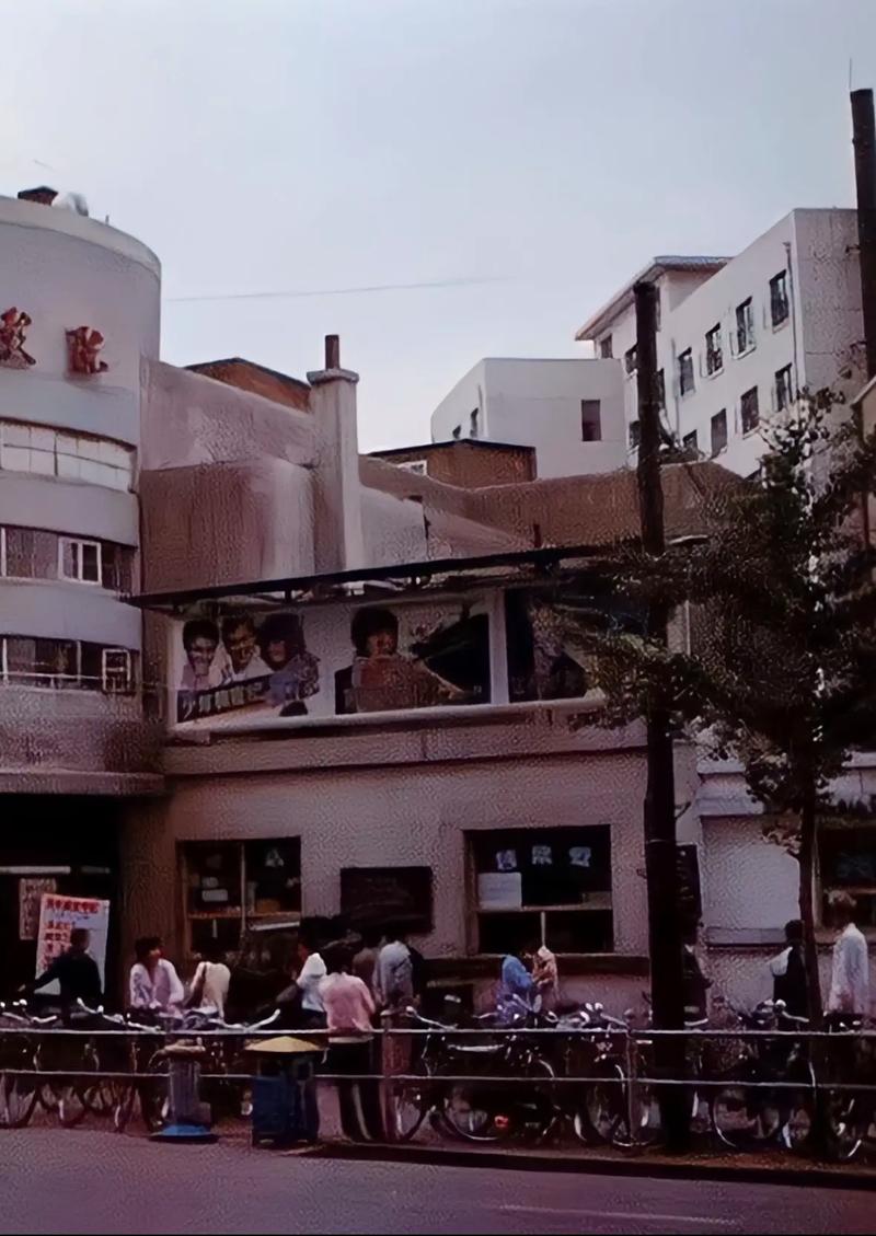 欧美写真大尺度的相关介绍