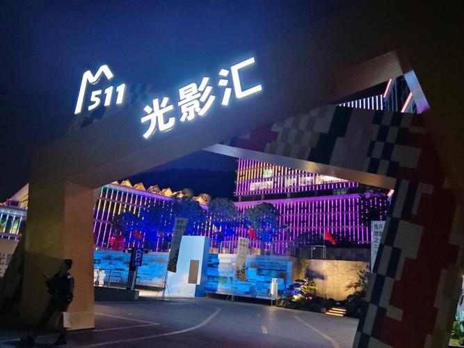 亚洲av少妇高潮流白浆在线的相关介绍