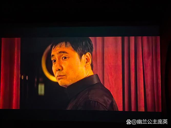 美女免费看18岁的相关介绍