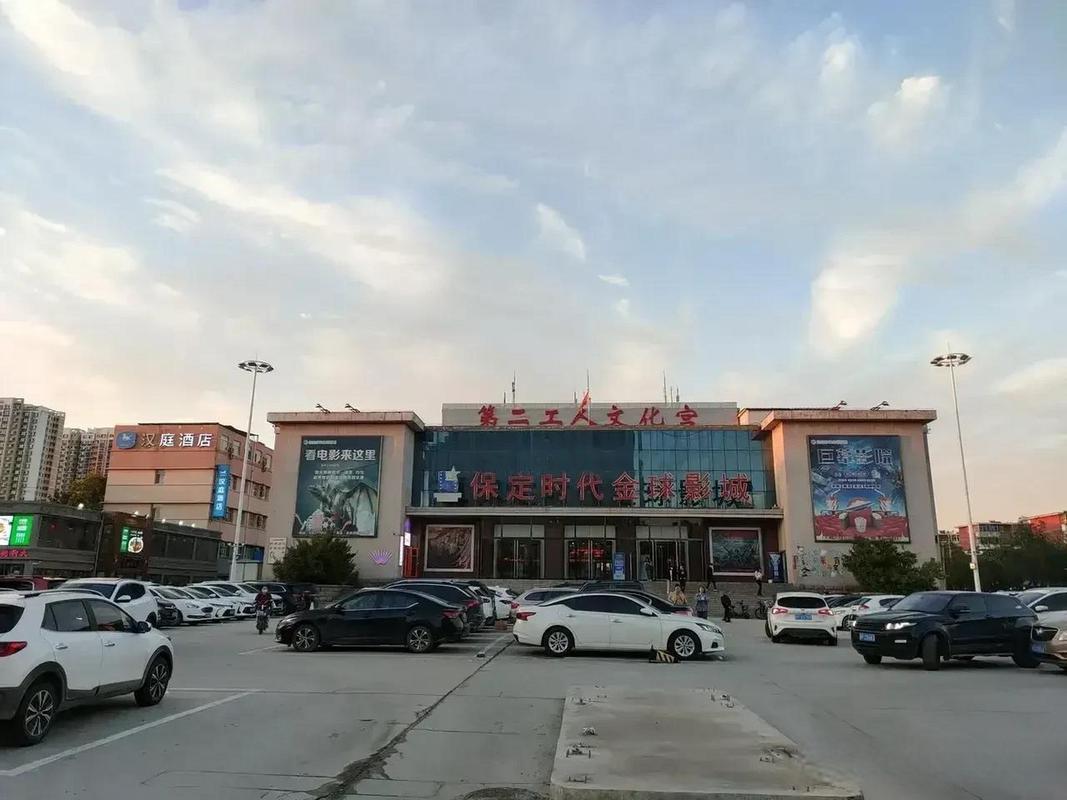 操了我的女老师的相关介绍