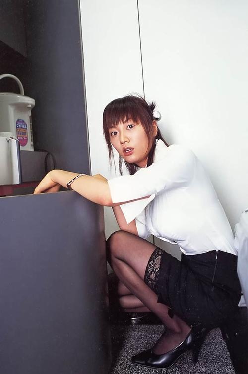 巨乳凌辱的相关介绍