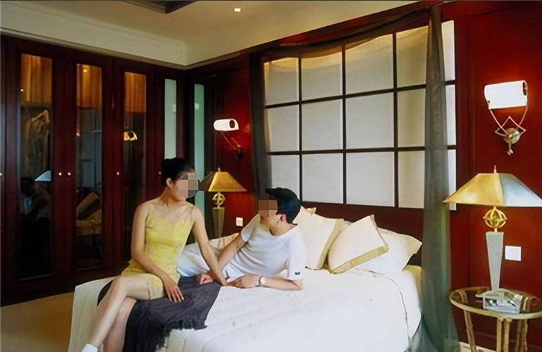80岁老太婆毛片在线看的相关介绍