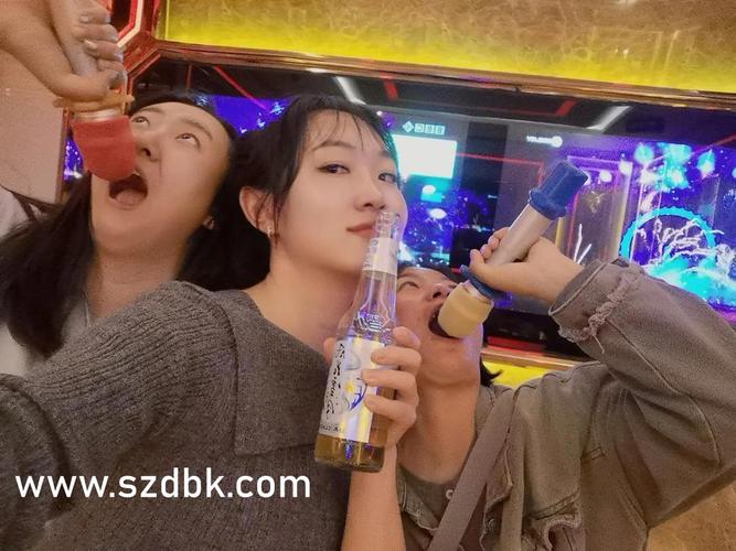 色 国产精品的相关介绍