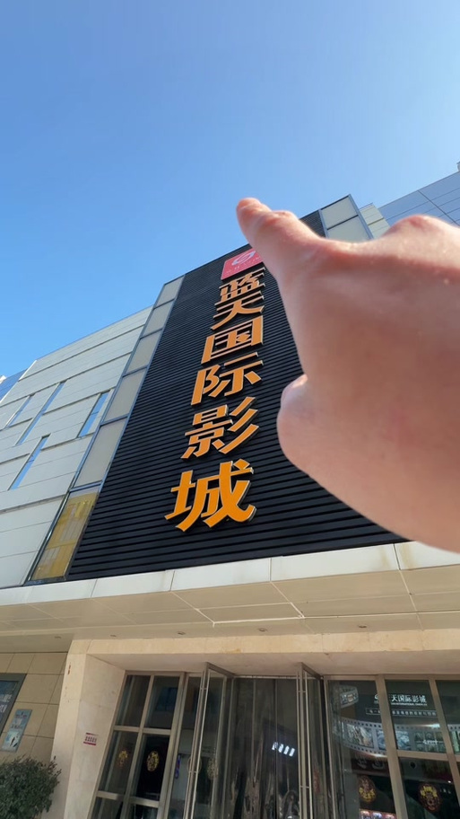 肥胖女人毛片全黄的相关介绍