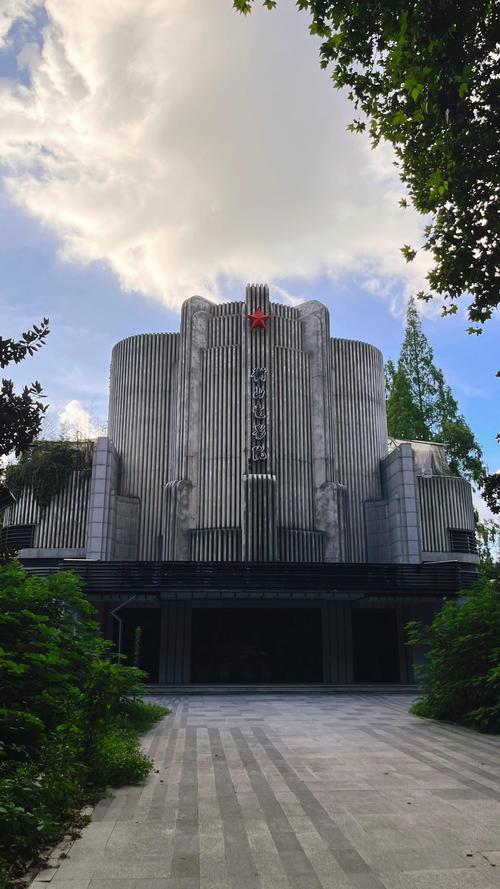 四少妇精油按摩日本的相关介绍