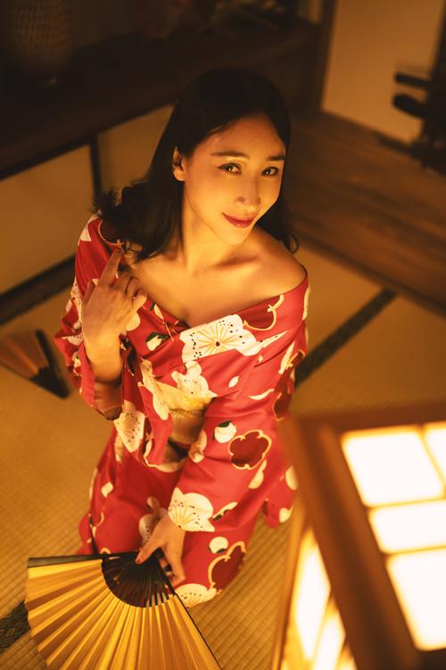 精品人妻少妇av的相关介绍