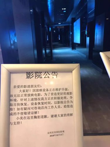 一边亲一边摸一边曰的相关介绍