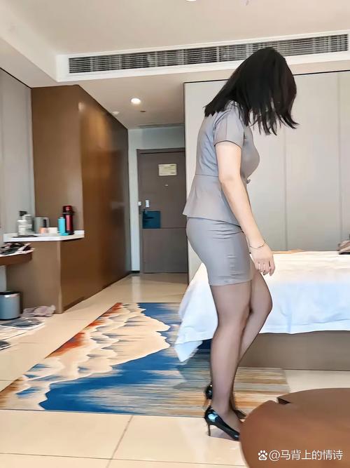 少妇人妻的欲望 李芬的相关介绍